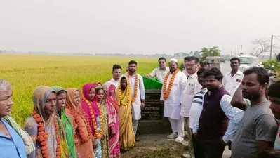 ठाकुरगंज विधायक ने तीन सड़क व एक पुल निर्माण कार्य का किया शिलान्यास