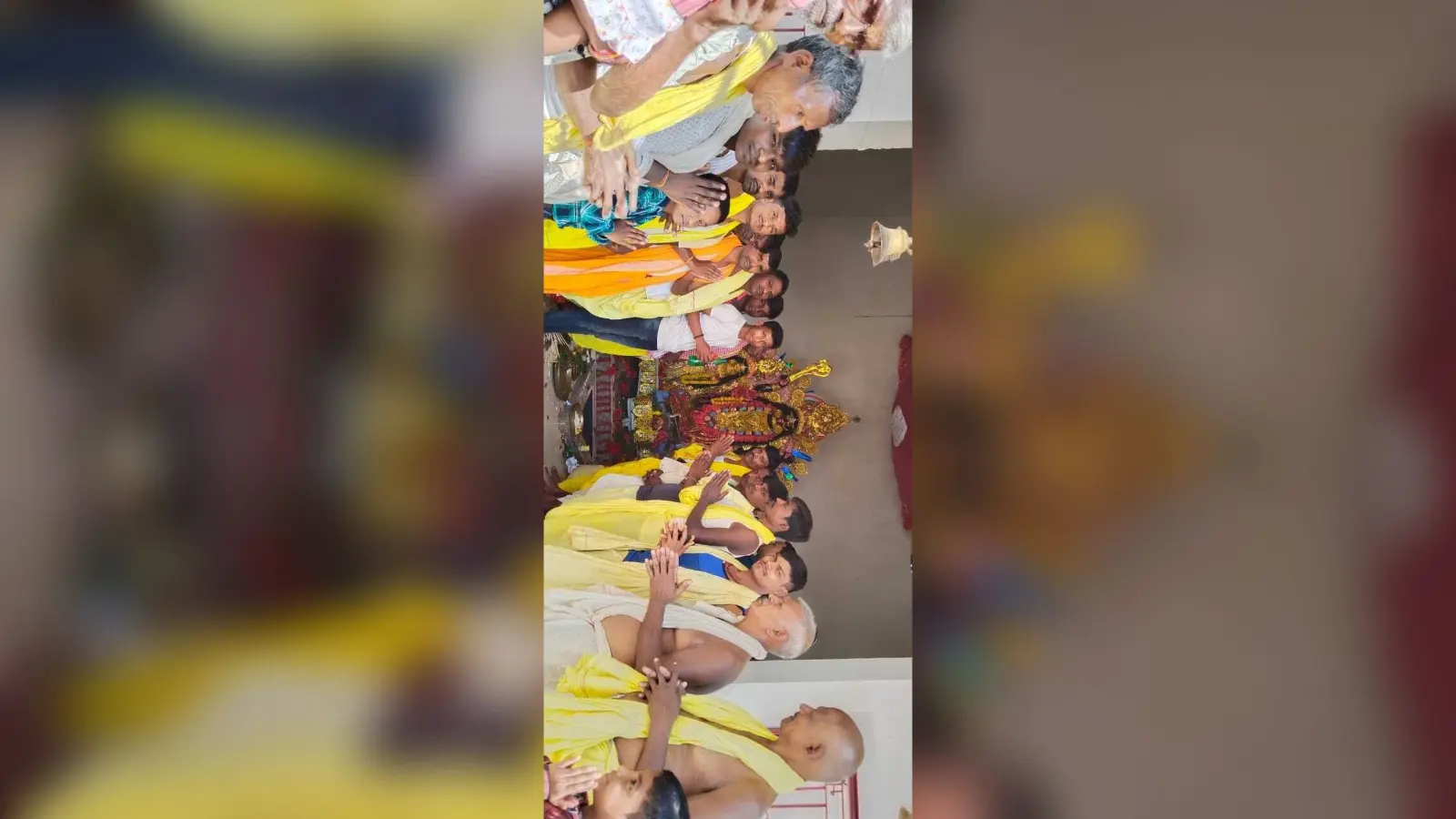 पट खुलते ही उमड़ी भीड़, मां काली से मंगल जीवन का मांगा वरदान