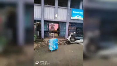 Dhanbad News : निरसा चौक पर अज्ञात सूटकेस मिलने से अफरातफरी