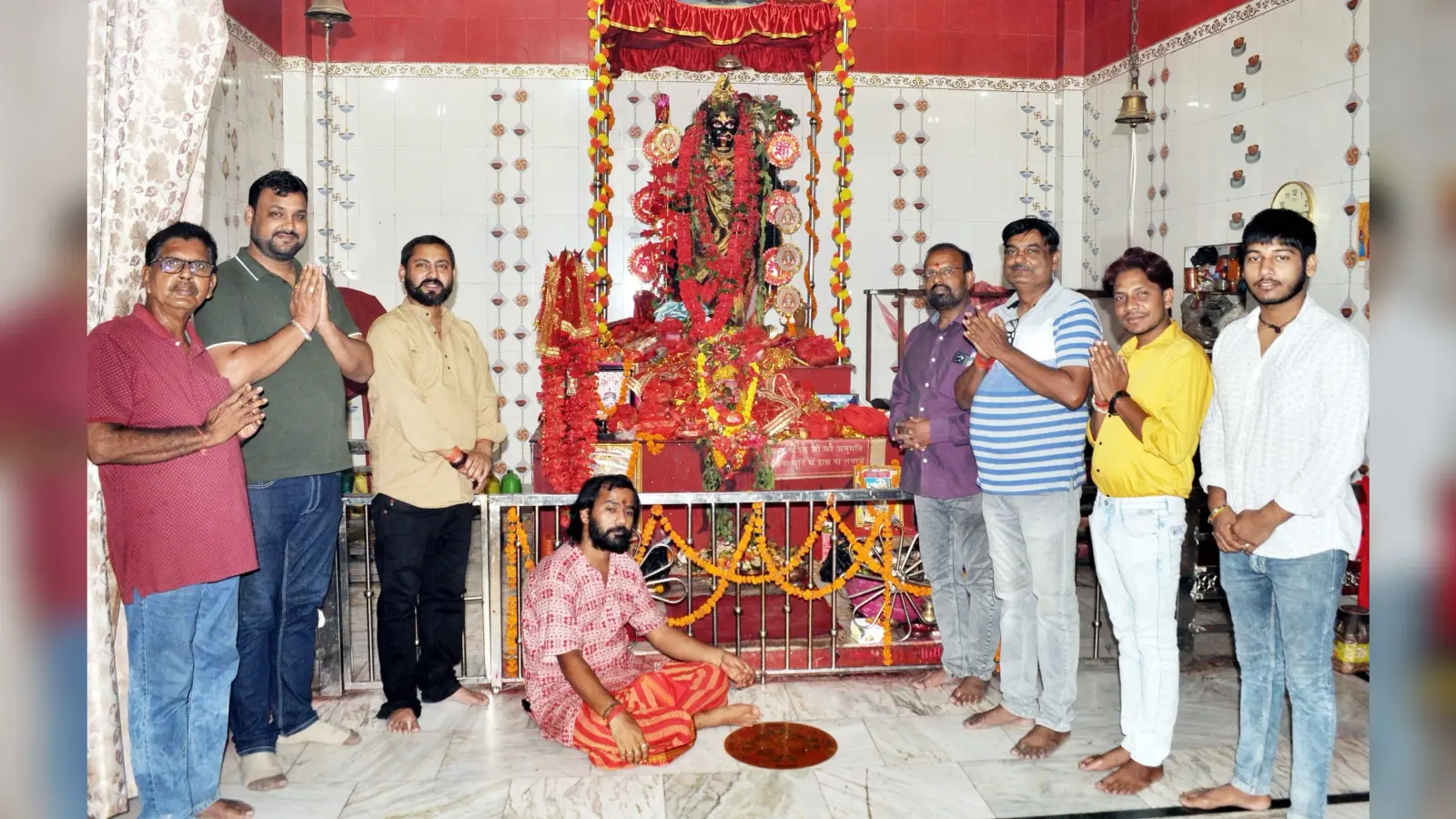 भक्ति का केंद्र बना नवरतन स्थित डीएसए काली मंदिर