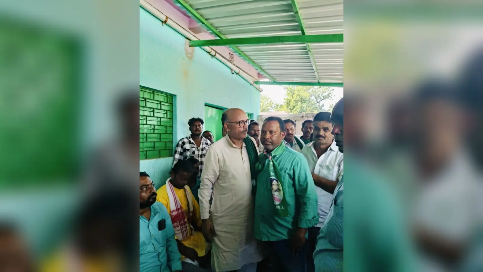 भाजपा के पूर्व जिला उपाध्यक्ष ने झामुमो का थामा दामन