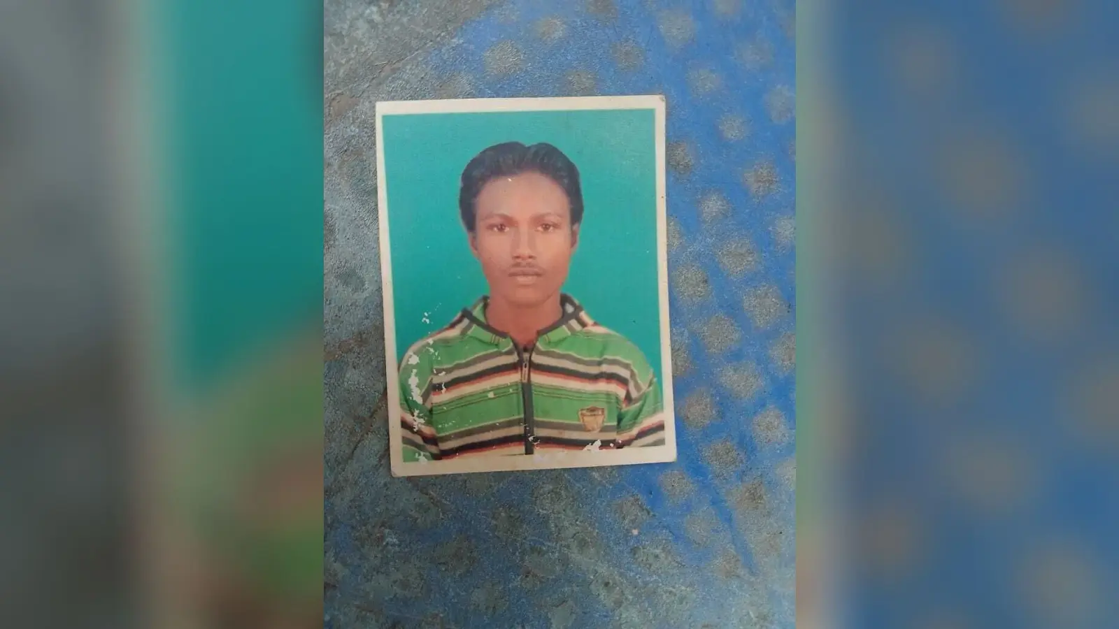 Dhanbad News : जियलगोड़ा में युवक का शव बरामद , पत्थर से कूच कर हत्या की आशंका