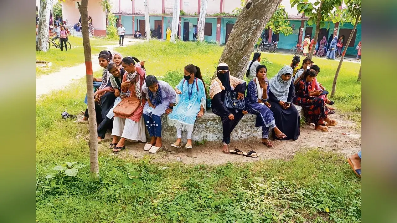 Gopalganj News : छठ की छुट्टी के बाद 10 को खुलेंगे सभी डिग्री कॉलेज, स्नातक परीक्षा की होगी तैयारी