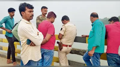 Chhapra News : दिघवारा में सड़क दुर्घटना में बाइक सवार युवक की मौत, हंगामा