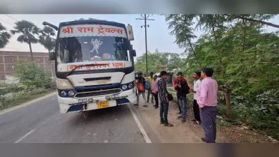 बीच रास्ते में ही यात्रियों को छोड़ रहे बस संचालक पर बिफरे एसडीओ