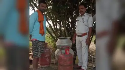 देसी शराब की भट्टी नष्ट, देसी शराब के साथ भट्टी संचालक गिरफ्तार