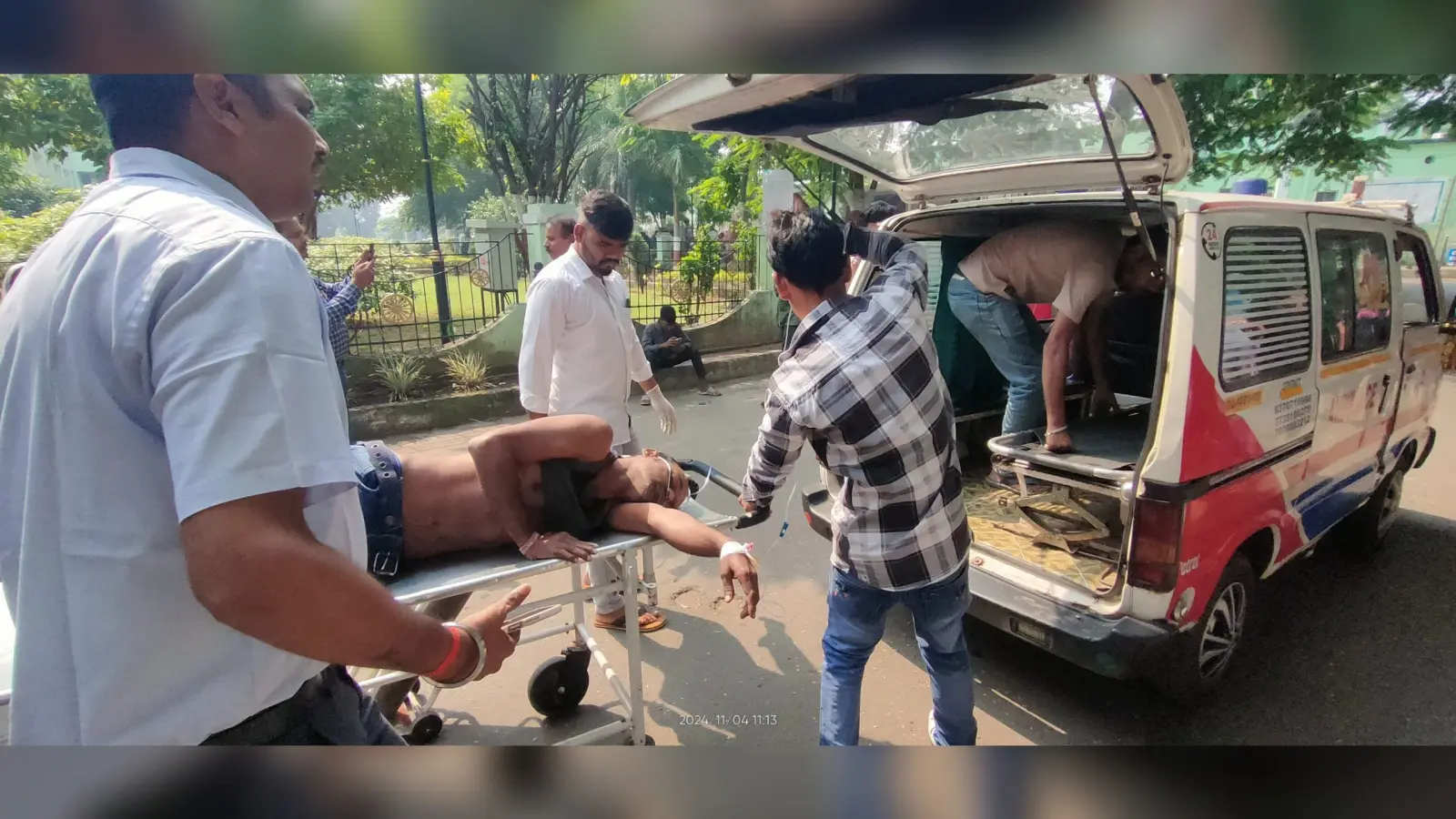 Rourkela News: ट्रैफिक गेट चौक पर बाइक सवार बदमाशों ने युवक को मारी गोली, गंभीर