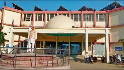 Chhapra News : दो साल पीछे चल रहा पीजी का सत्र, अपडेट करना होगा मुश्किल