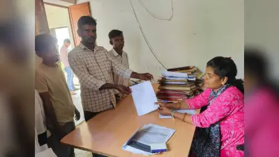 इरकिया के ग्रामीणों ने की बच्चों को घटिया एमडीएम देने की शिकायत