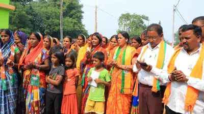 Giridih News: भाजपा प्रत्याशी मुनिया देवी ने चलाया जनसंपर्क अभियान