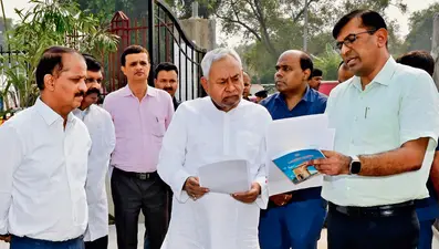 अबुल कलाम की जयंती के पहले पार्क का निर्माण करें पूरा: सीएम