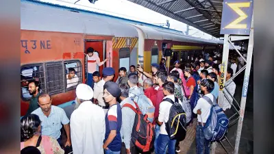Ranchi News : बिहार व दिल्ली जानेवाली ट्रेन में भीड़ रही.