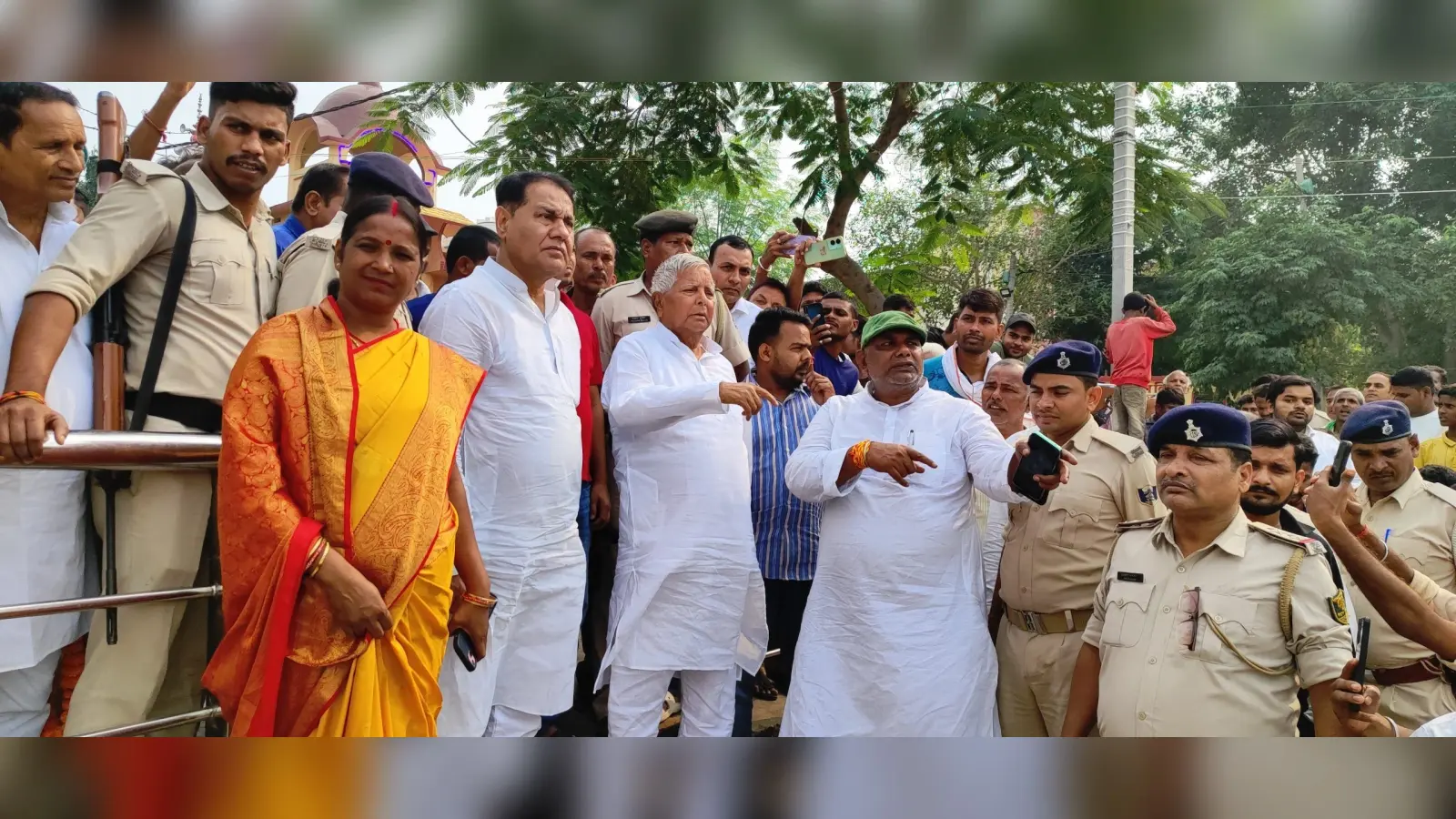 लालू प्रसाद व मीसा भारती ने फुलवारी व दुल्हिनबाजार के घाटों का लिया जायजा