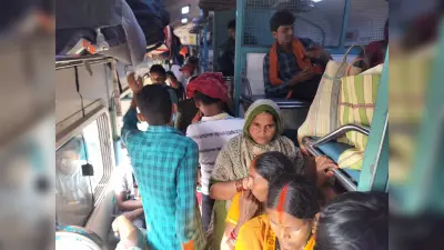 लंबी दूरी की सभी ट्रेनों में रह रही खचाखच भीड़
