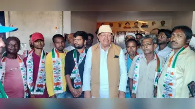 मोहनपुर गांव के दर्जनों लोगों ने कांग्रेस की ली सदस्यता