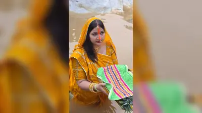 नदी के तट पर सूर्य का मिला सान्निध्य और जीवंत हो उठी प्रकृति का उत्सव