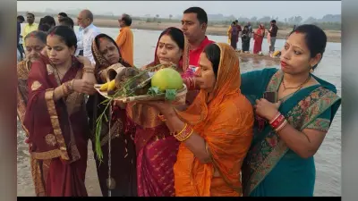श्रद्धा के अर्घ से सूर्य को किया नमन, मांगा आरोग्य का वरदान