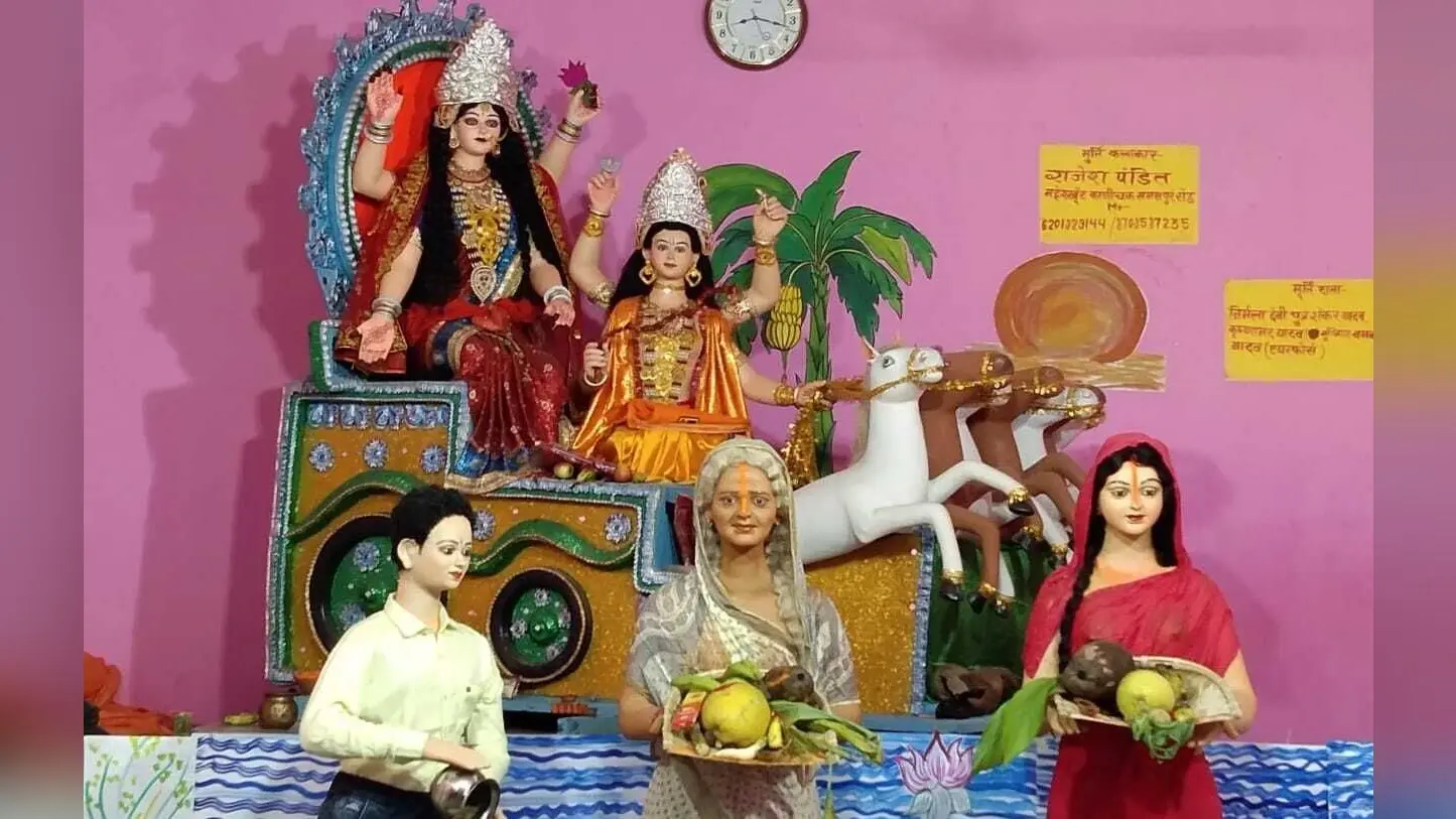 उदयगामी सूर्य को अर्घ्य देने के साथ चार दिवसीय छठ पूजा संपन्न