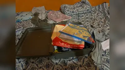 घर का ताला तोड़ कर चार लाख नकद समेत 15 लाख के जेवरात की चोरी