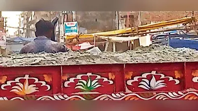 Chhapra News : सफेद बालू के पीछे काला खेल, खनन विभाग नहीं कस पा रहा नकेल