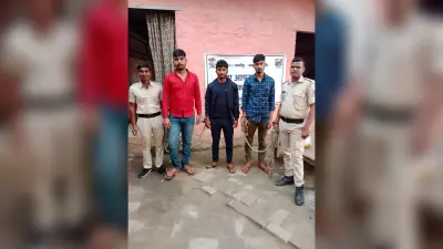 कौवा चौक के कपड़ा व्यवसायी से लूट मामले में तीन गिरफ्तार