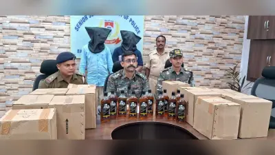 Jamshedpur News : टेंपो समेत ढ़ाई लाख की शराब के साथ दो गिरफ्तार
