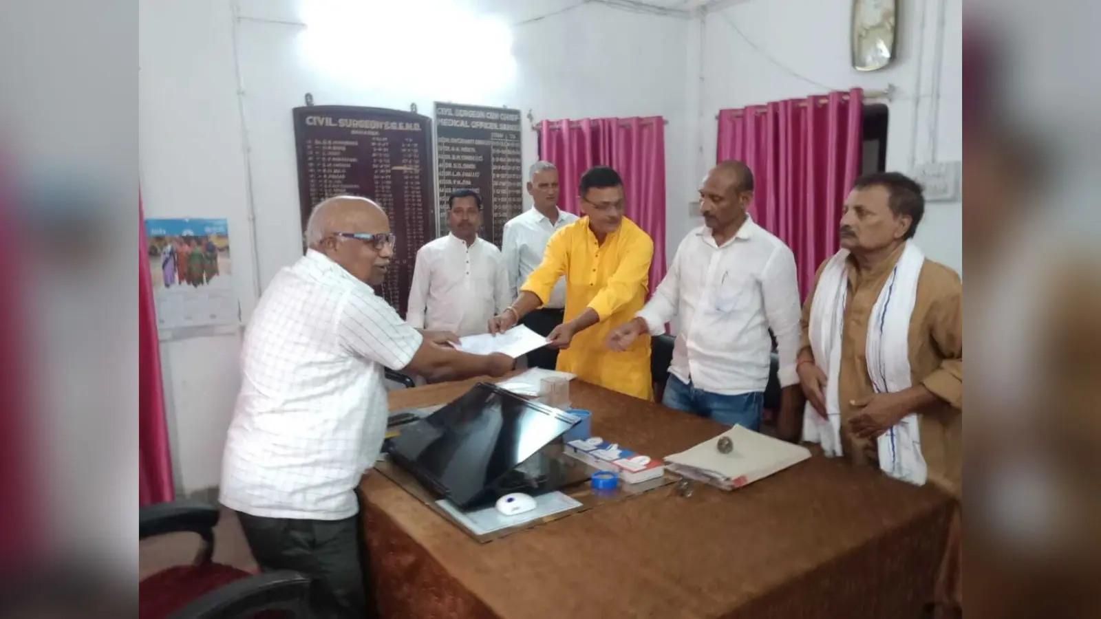 उद्घाटन के दो माह बीतने के बाद भी नहीं मिल रही स्वास्थ्य सुविधा