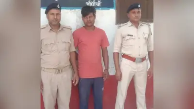 पांच लीटर देसी शराब के साथ एक गिरफ्तार