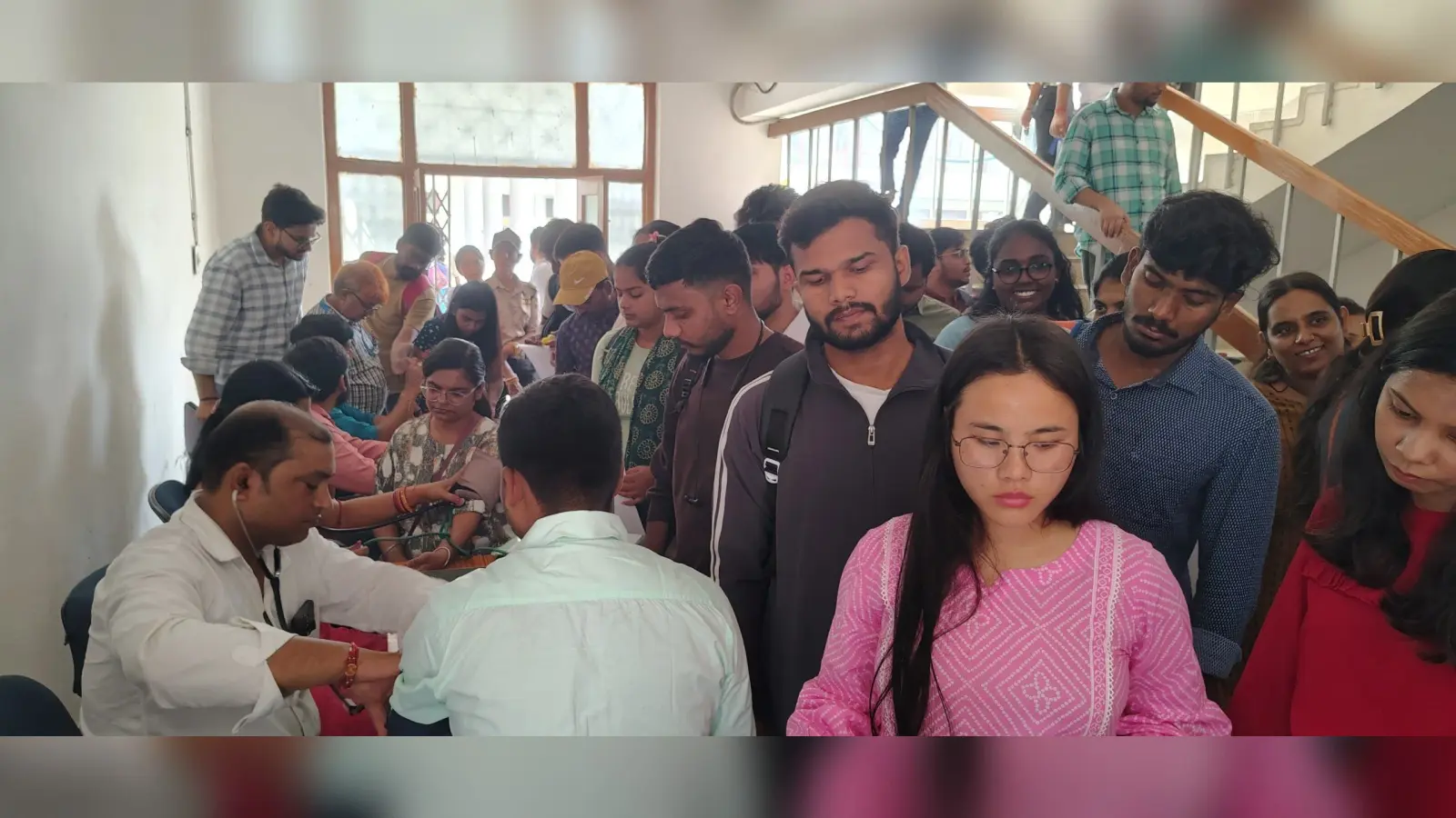 सिंगल विंडो सिस्टम के तहत पीजी में नामांकन