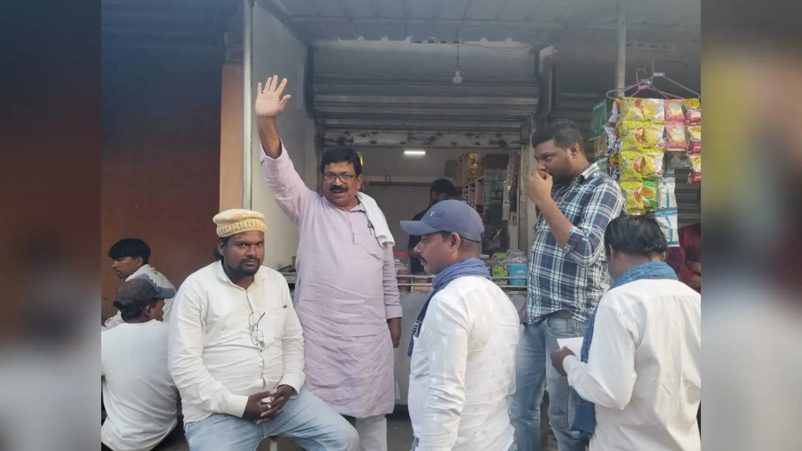 बसपा प्रत्याशी ने जनसंपर्क कर मांगा आशीर्वाद