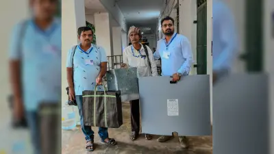 तीन विधानसभा में 26 पोलिंग पार्टियों को पोस्टल वोटिंग के लिए किया गया रवाना