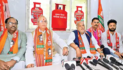 Jamshedpur News : सरयू राय ने झोंकी ताकत, बिहार के मंत्री श्रवण कुमार ने भी किया प्रचार