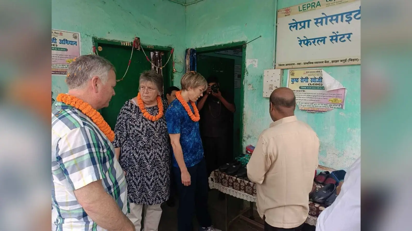 यूके की टीम ने लेप्रा सोसायटी सेंटर का किया निरीक्षण