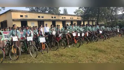 BOKARO NEWS : विद्यार्थियों ने निकाली साइकिल रैली और प्रभात फेरी