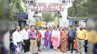 एसएसएलएनटी की छात्राओं ने निकाली मतदाता जागरूकता रैली