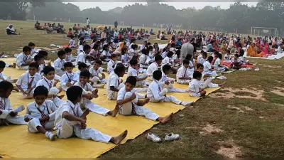 भागदौड़ भरी जिंदगी में योग जरूरी : स्वामी संतोषानंद