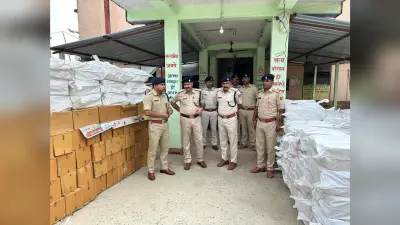45 हजार आठ सौ बोतल नशीली दवाई के साथ तीन गिरफ्तार