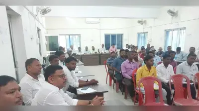 आवास व मनरेगा योजना कार्य में कोताही बरतने वालों के खिलाफ होगी सख्त कार्रवाई : डीडीसी