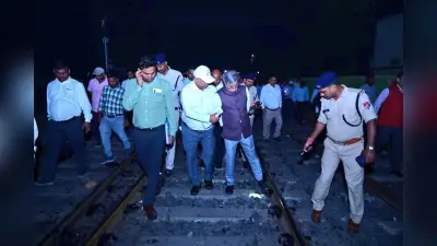 पटरी पर उतरे सीआरबी ने देखा प्वाइंट्स