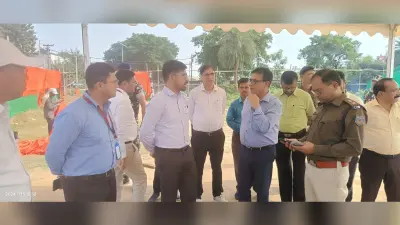 Giridih News: डीसी व एसपी ने लिया गृह मंत्री के कार्यक्रम स्थल का जायजा
