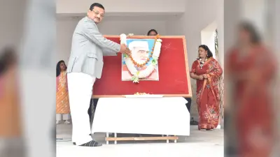 विद्यार्थियों ने बाल दिवस पर चाचा नेहरू को किया याद