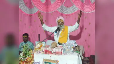 संतानों को बालपन से दें धर्म की शिक्षा: महंत गंगाधर