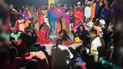 कार्तिक पूर्णिमा स्नान के लिए गंगा घाट हुए तैयार