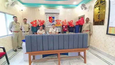 चोरी के 24 बैटरी के साथ सात आरोपित गिरफ्तार