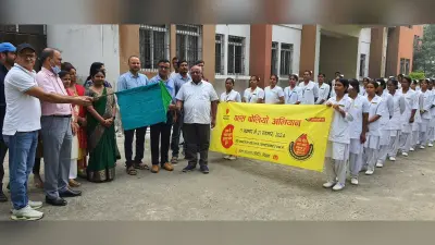 पल्स पोलियो अभियान की सफलता के लिए जीएनएम स्कूल से निकाली गयी जागरूकता रैली