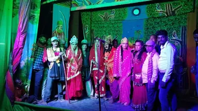 सांस्कृतिक कार्यक्रम में प्रस्तुत गीत पर झूमे दर्शक