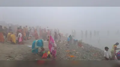कार्तिक पूर्णिमा पर लाखों श्रद्धालुओं ने लगायी डुबकी