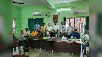 विश्व मधुमेह दिवस को लेकर पेंशनर कल्याण समाज भवन में लगा स्वास्थ्य शिविर