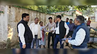 Ranchi News : डीसी ने किया मतदान केंद्रों का निरीक्षण