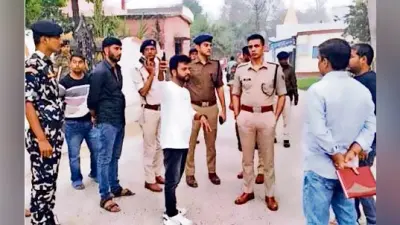 Gopalganj News : अपराधियों की तलाश में दिल्ली और यूपी में छापेमारी, खुलासे के करीब पहुंची पुलिस